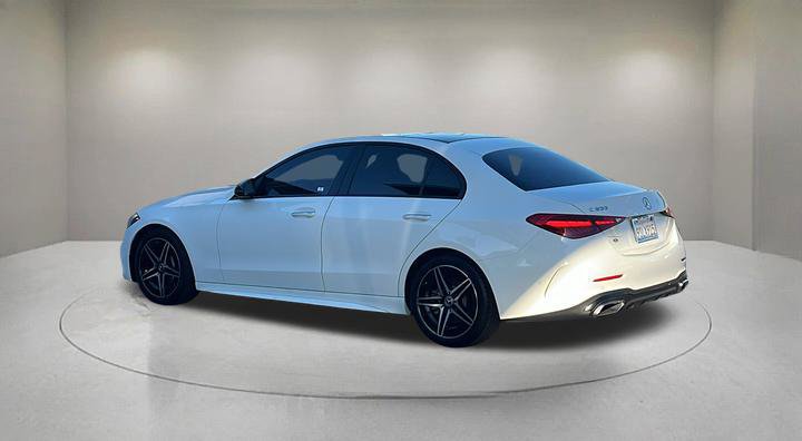 Used 2023 Mercedes-Benz C 300 Sedan image 4