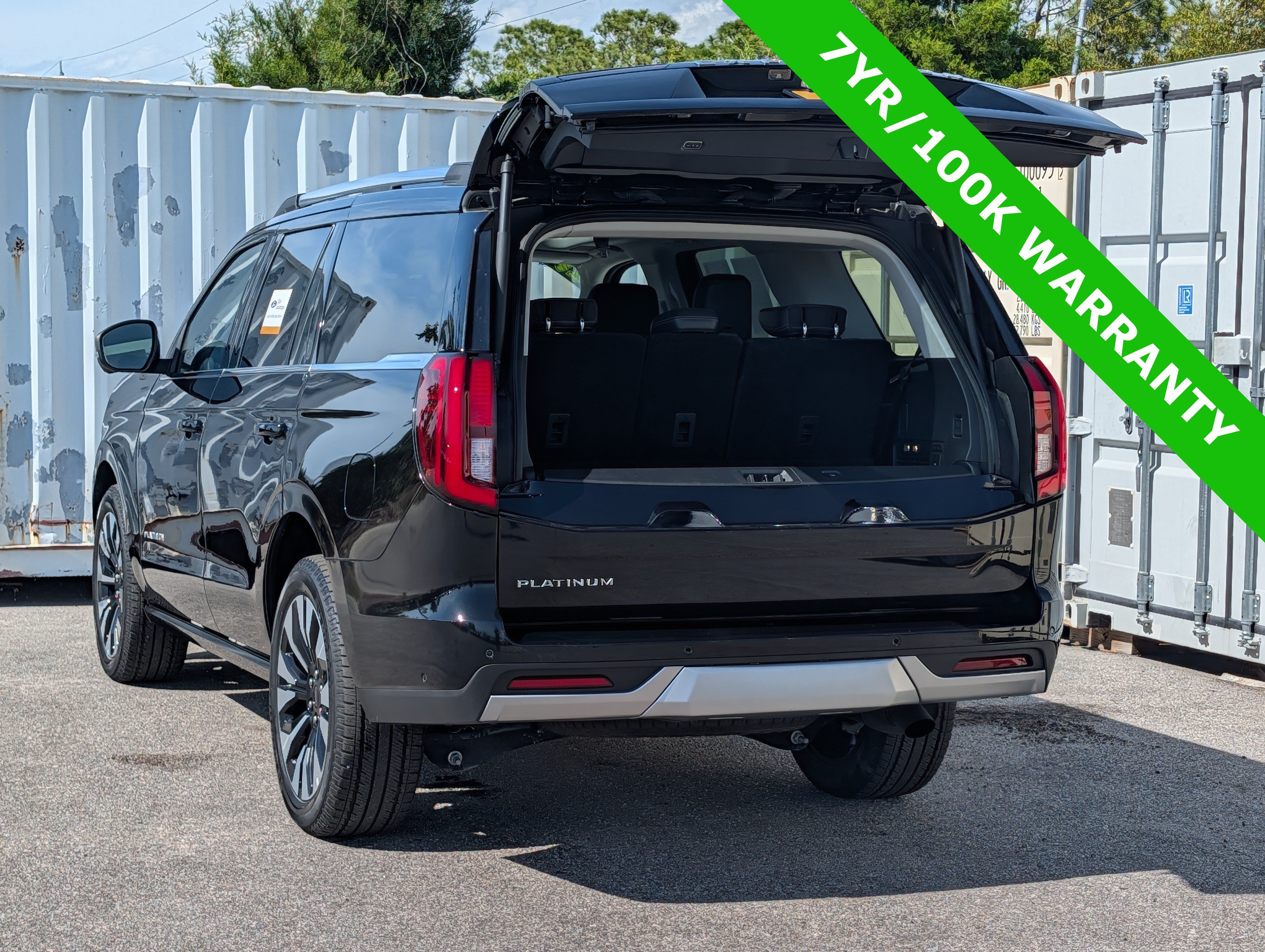Certified 2025 Ford Expedition Platinum w/ Driver's Package AWD/4WD image 13