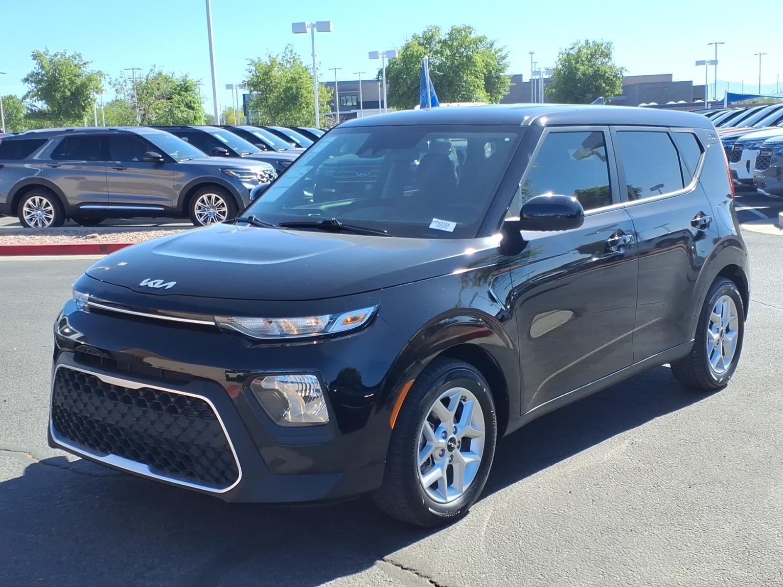 Used 2022 Kia Soul LX w/ Technology Package FWD image 8