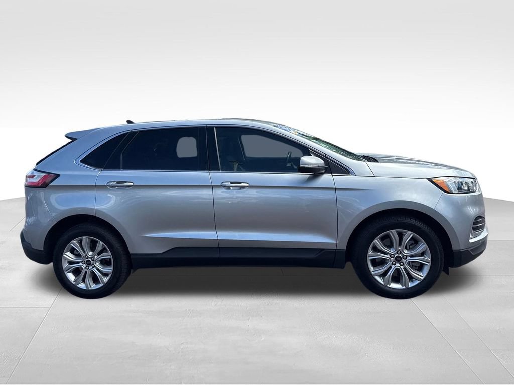 Certified 2023 Ford Edge Titanium AWD/4WD image 10