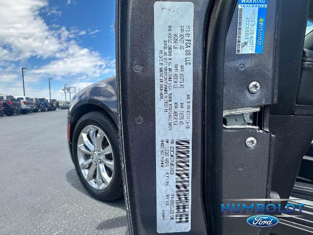 Used 2019 Chrysler 300 Limited AWD/4WD image 31