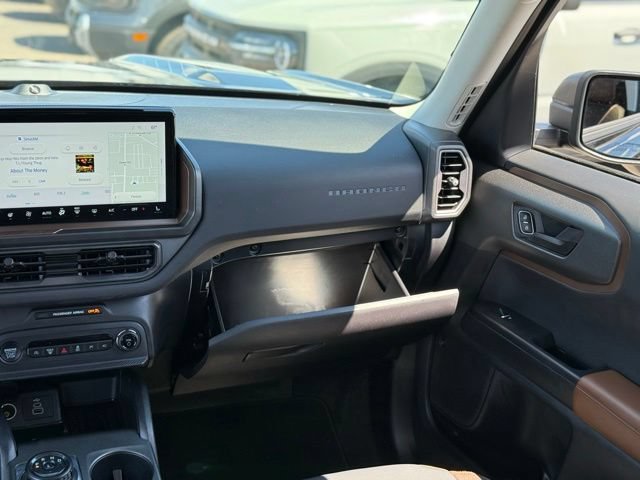 Certified 2025 Ford Bronco Sport Outer Banks w/ Outer Banks Tech Package+ AWD/4WD image 30