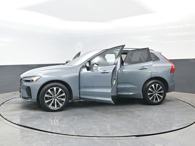 Used 2023 Volvo XC60 B5 Plus w/ Climate Package AWD/4WD image 30