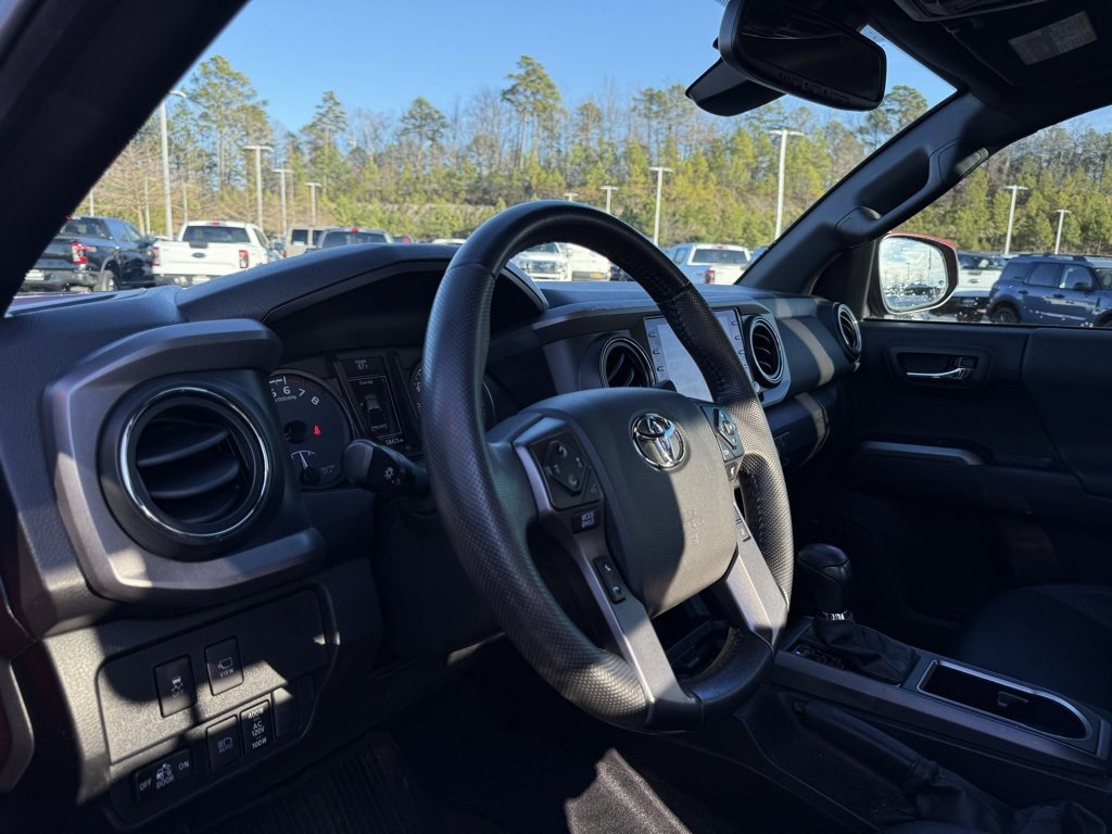Used 2023 Toyota Tacoma TRD Off-Road image 10
