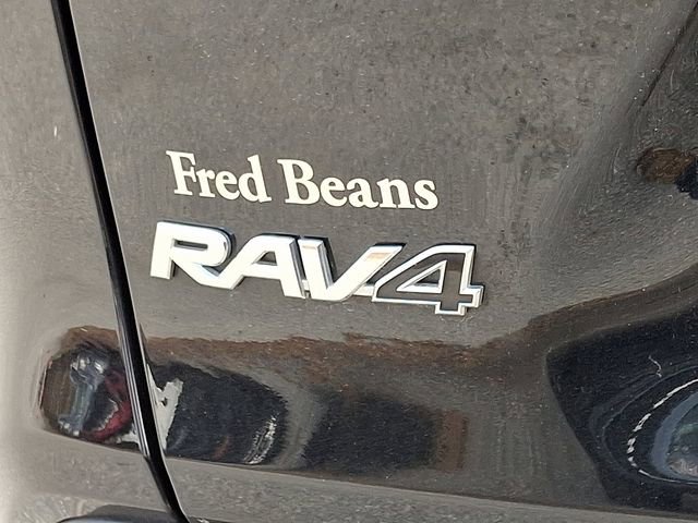 Used 2024 Toyota RAV4 XLE image 31