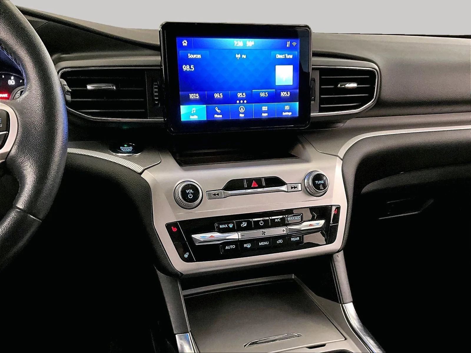 Certified 2021 Ford Explorer XLT w/ Equipment Group 202A image 6