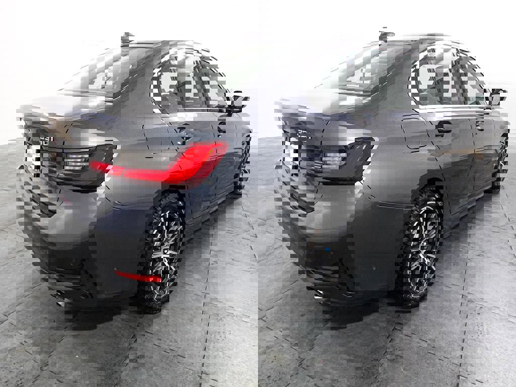 Used 2020 BMW 330i xDrive 330i xDrive w/ Premium Package image 5