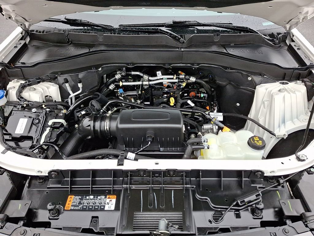 Certified 2024 Ford Explorer XLT w/ Equipment Group 202A image 28