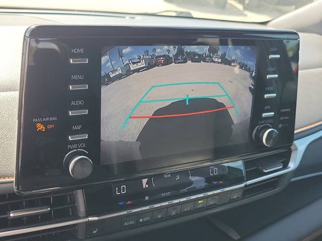 Used 2022 Toyota Sienna XSE image 31