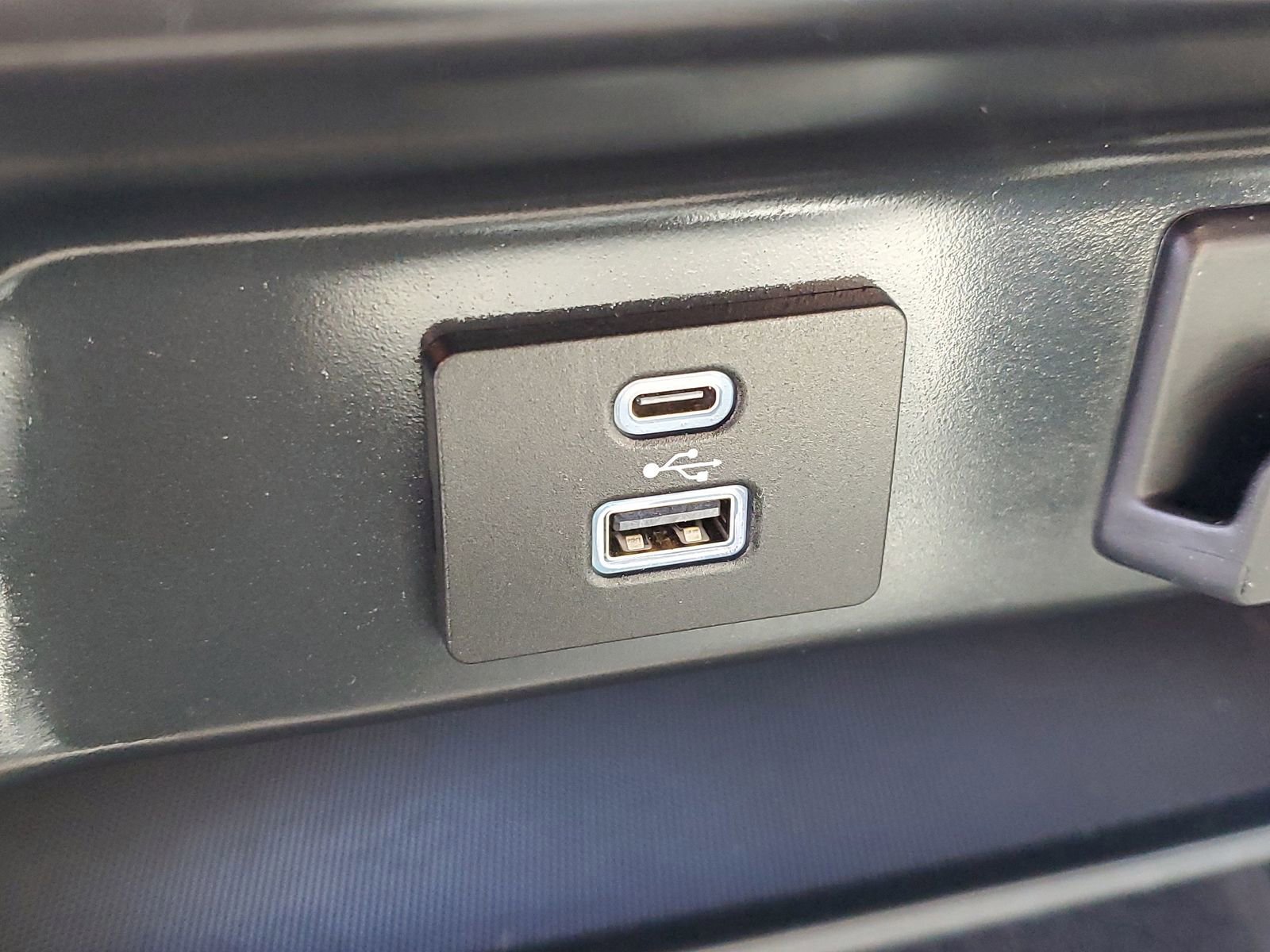 Certified 2022 Ford F150 XLT w/ Equipment Group 302A High image 29