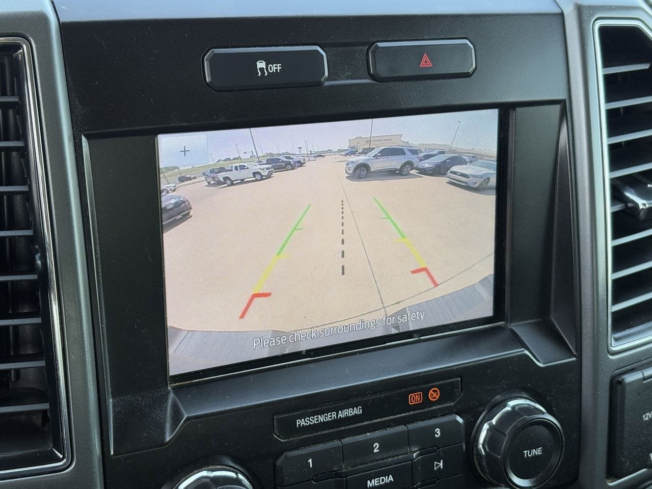 Certified 2022 Ford F250 XLT AWD/4WD image 20