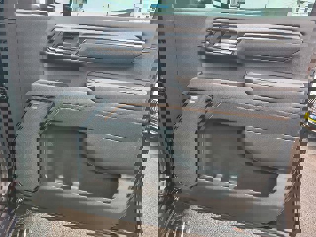 Used 2025 GMC Sierra 2500 AT4 w/ AT4 Premium Plus Package image 29