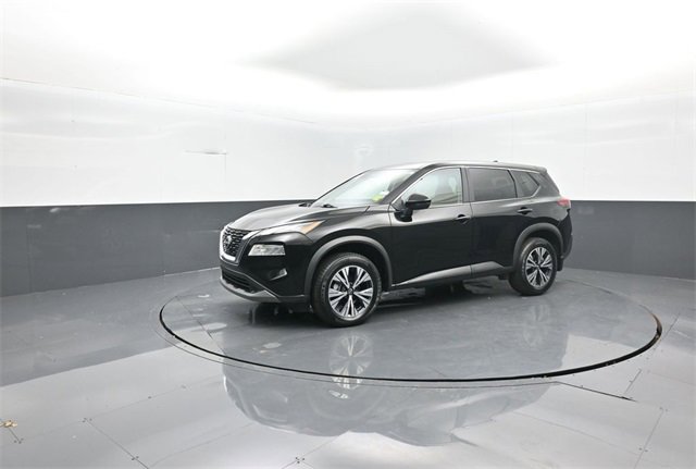 Used 2023 Nissan Rogue SV image 4