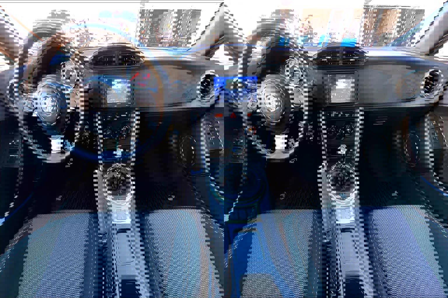 Used 2017 Toyota 86 image 19