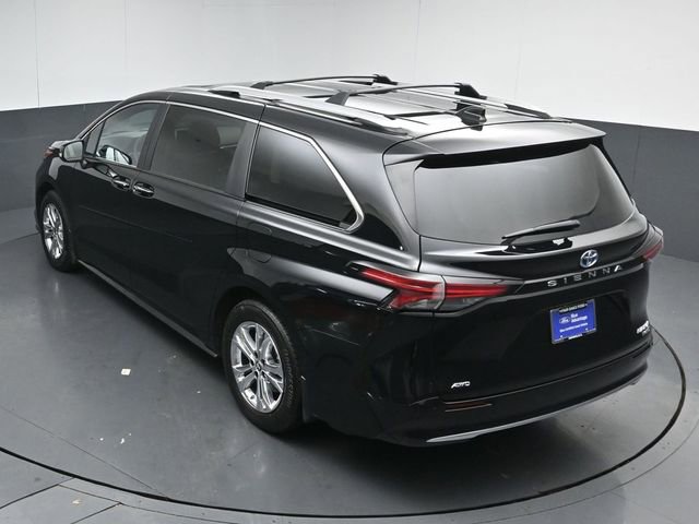Used 2024 Toyota Sienna Platinum AWD/4WD image 49