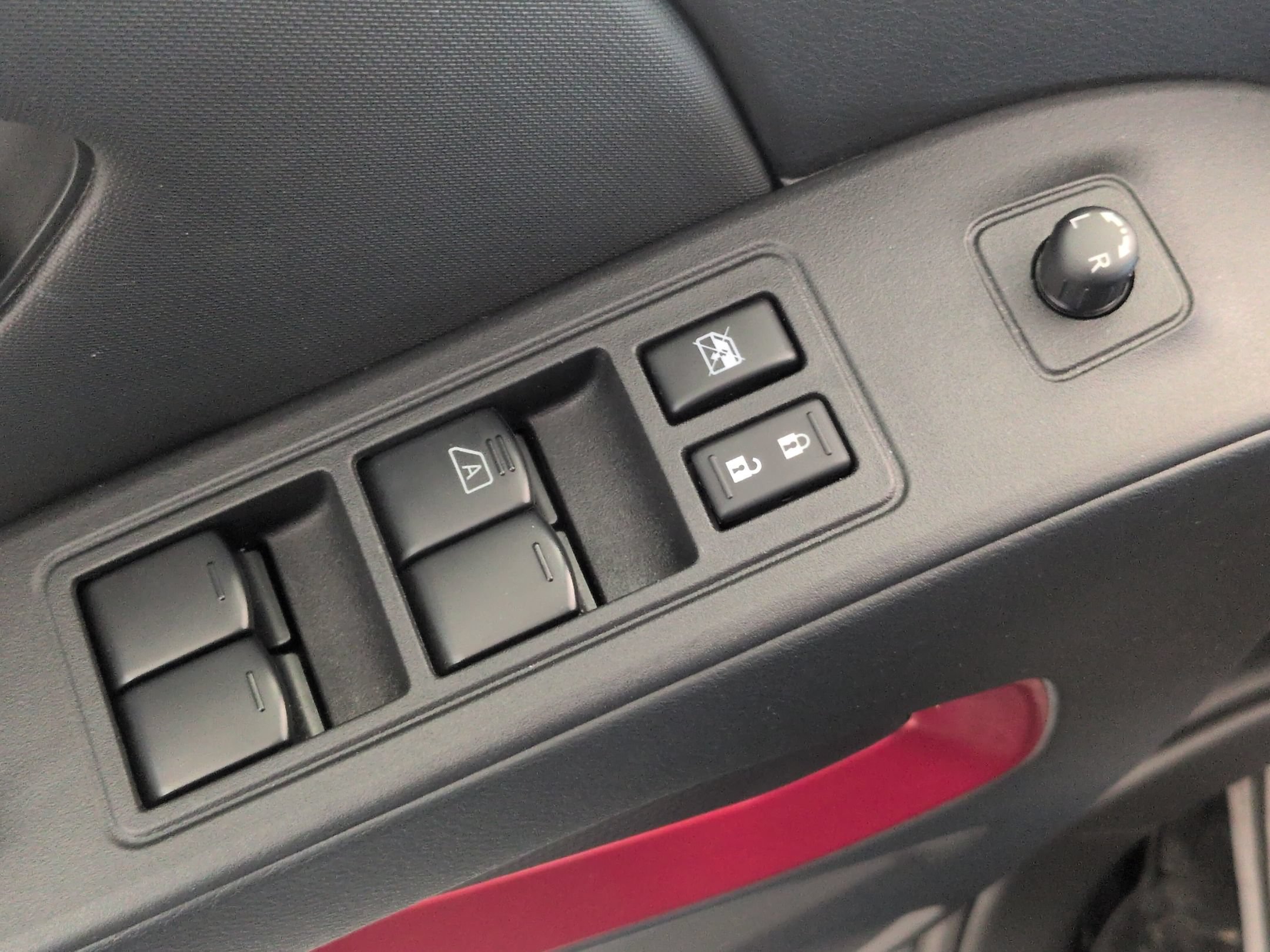 Used 2023 Nissan Frontier PRO-4X w/ Technology Package AWD/4WD image 14