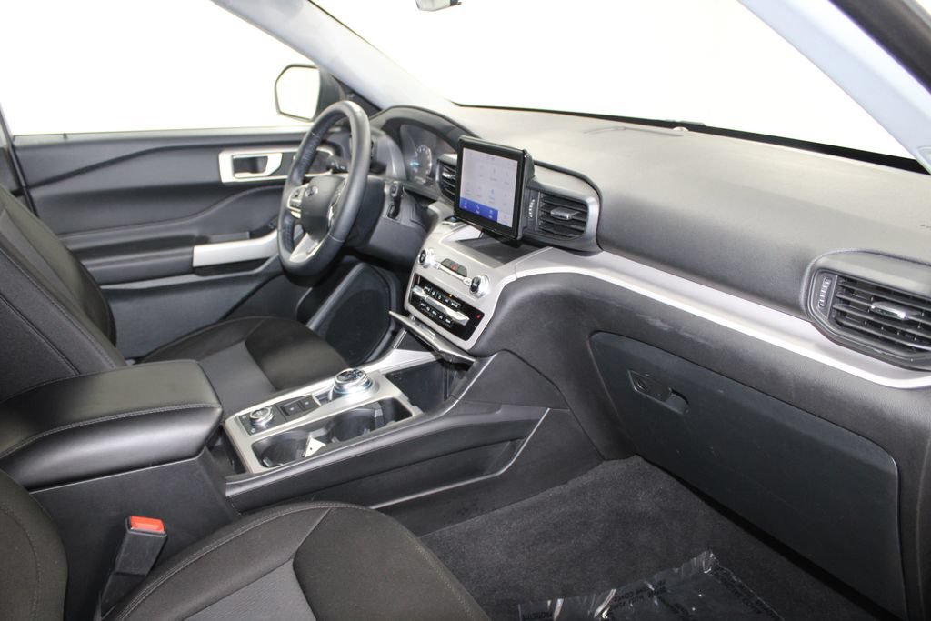 Certified 2023 Ford Explorer XLT AWD/4WD image 24