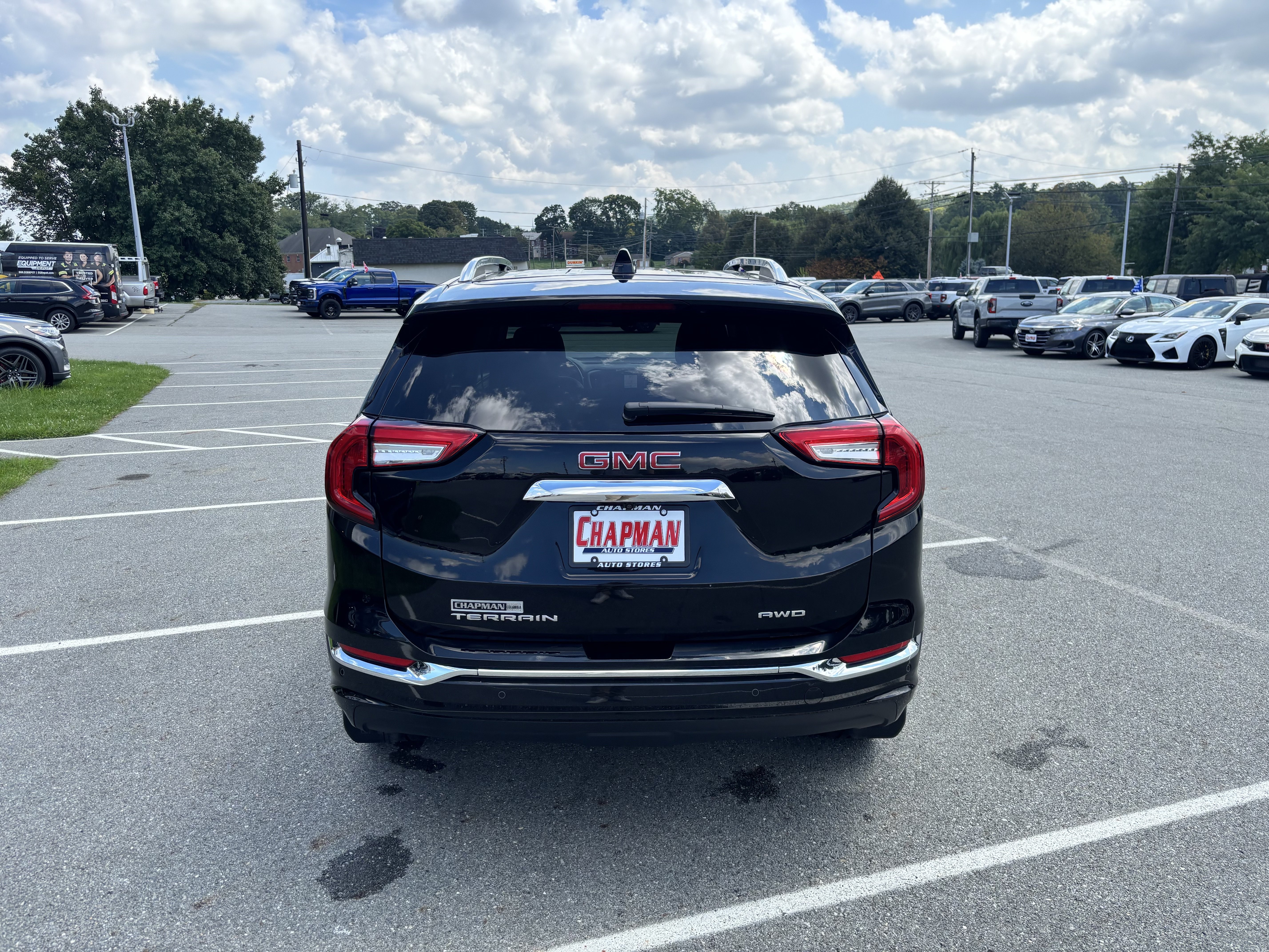 Used 2022 GMC Terrain Denali w/ LPO, 'HIT The Road' Package AWD/4WD image 6