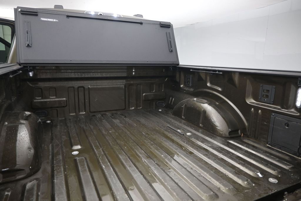 Certified 2025 Ford F150 Raptor w/ Equipment Group 803A Raptor R AWD/4WD image 9