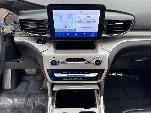Certified 2022 Ford Explorer XLT w/ Equipment Group 202A AWD/4WD image 25