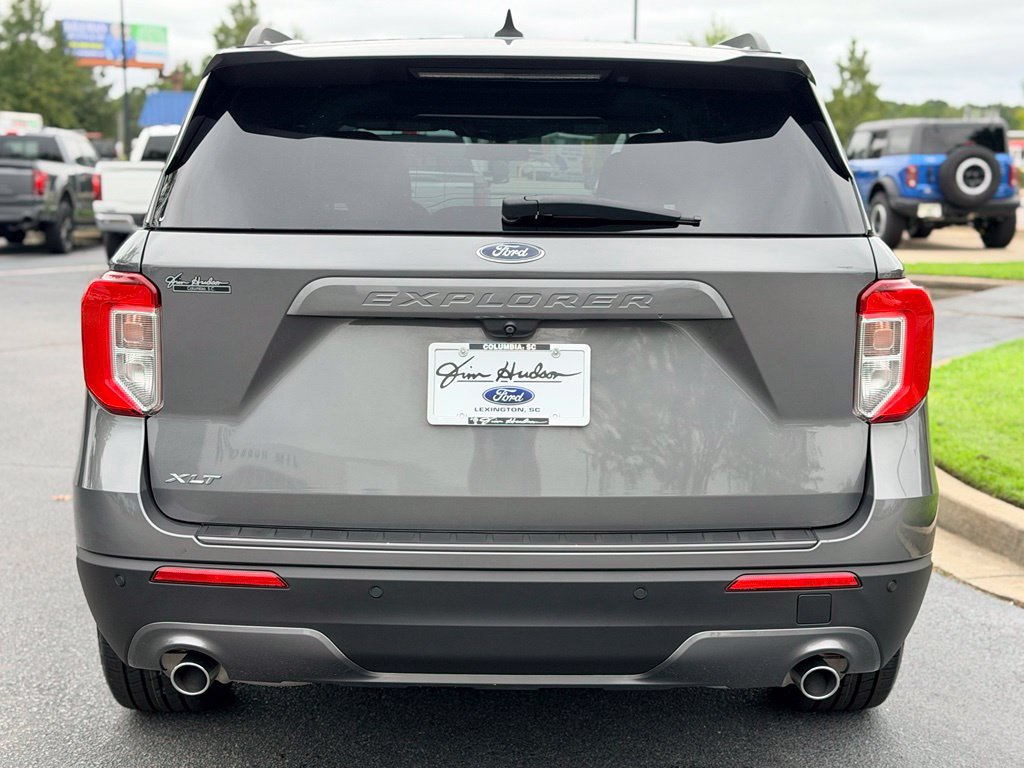Certified 2023 Ford Explorer XLT w/ Equipment Group 202A RWD image 6
