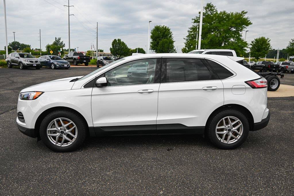 Certified 2024 Ford Edge SEL w/ Convenience Package AWD/4WD image 8