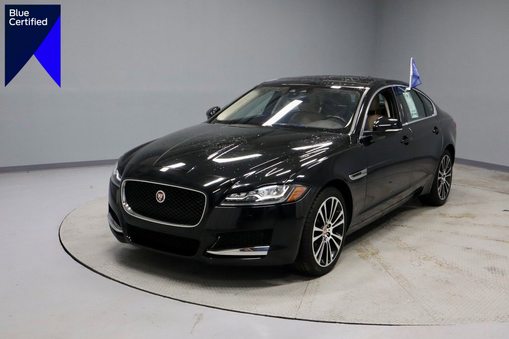 Used 2020 Jaguar XF Prestige image 1