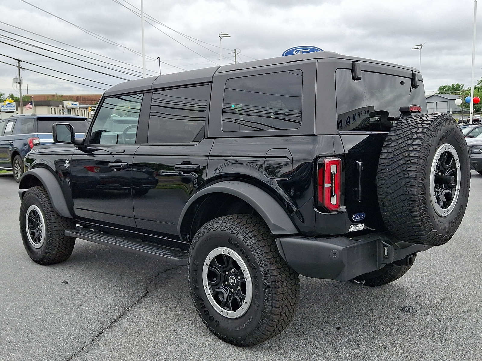Certified 2023 Ford Bronco Outer Banks w/ Sasquatch Package AWD/4WD image 4