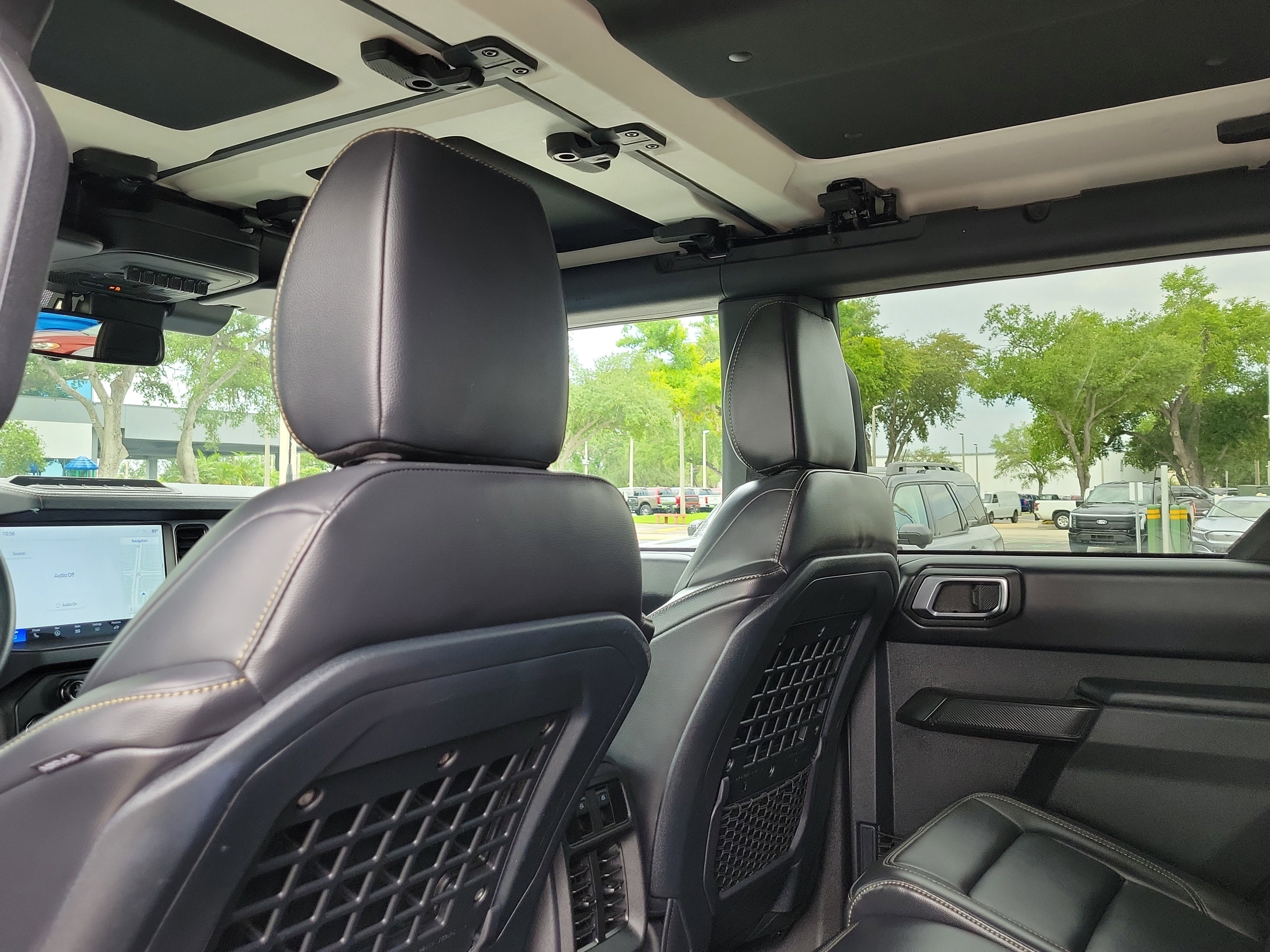 Certified 2025 Ford Bronco Badlands AWD/4WD image 13