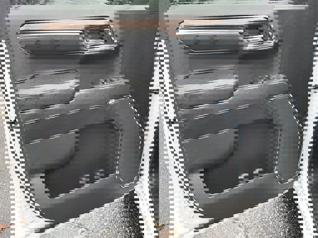 Used 2023 Chevrolet Silverado 1500 RST image 11