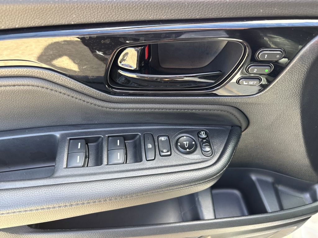Used 2025 Honda Odyssey Elite image 15