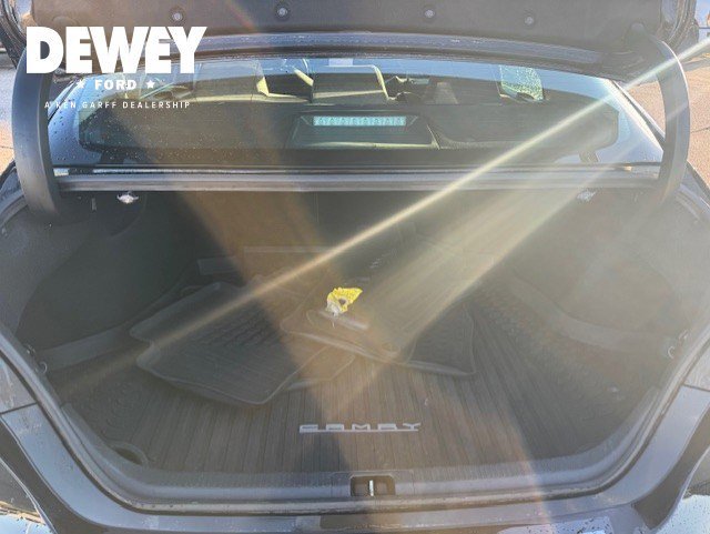 Used 2022 Toyota Camry LE image 25