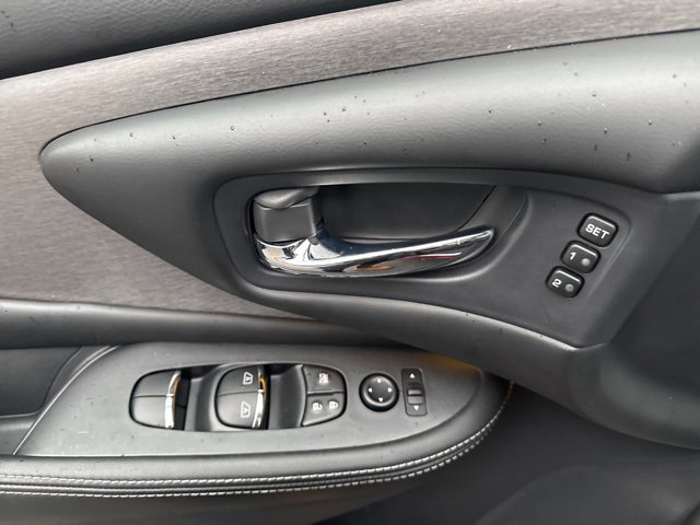 Used 2020 Nissan Murano SL w/ Moonroof Package image 12