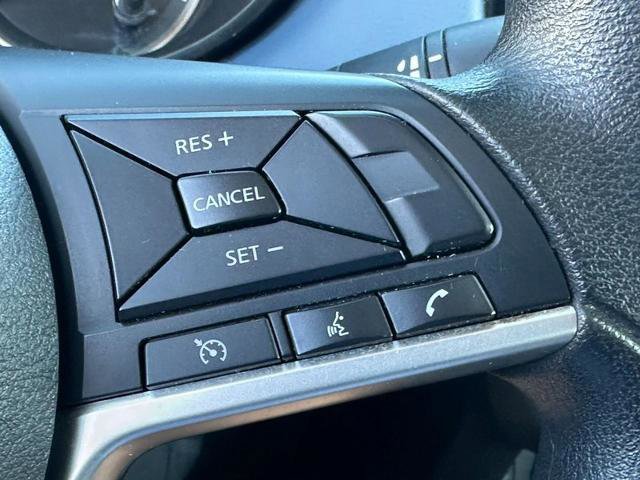 Used 2023 Nissan Versa SV image 17