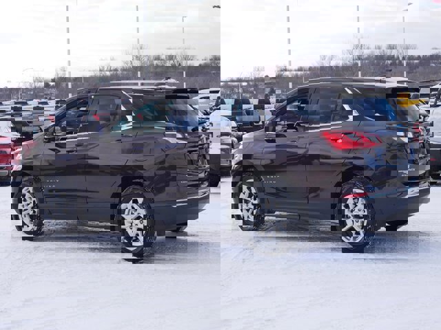 Used 2020 Chevrolet Equinox LT image 3