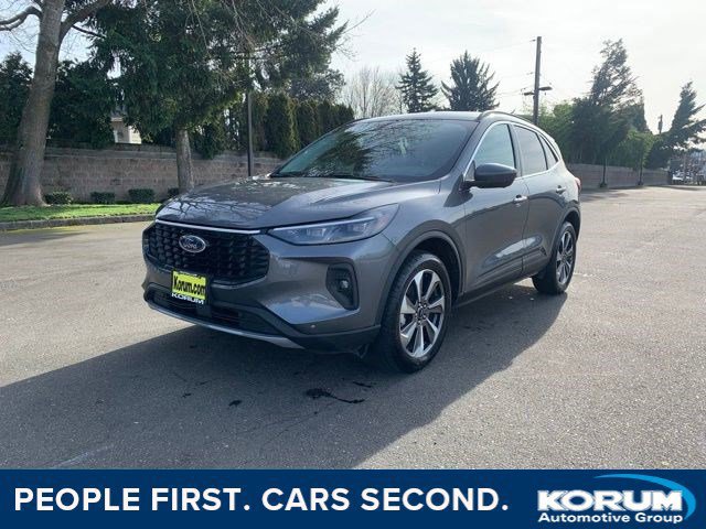 Certified 2024 Ford Escape Platinum image 1
