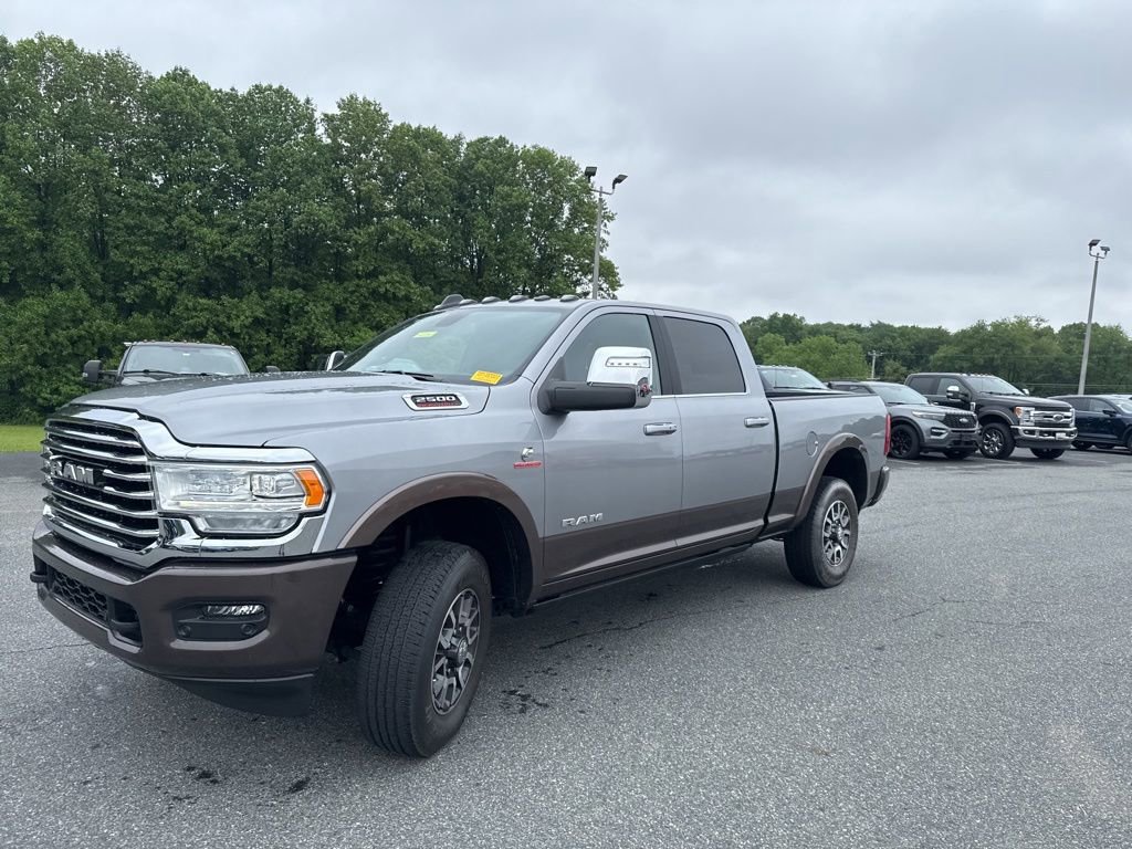 Used 2023 RAM 2500 Limited AWD/4WD image 3