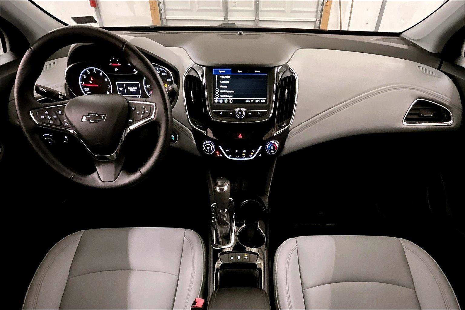 Used 2019 Chevrolet Cruze Premier w/ Sun And Sound Package image 14