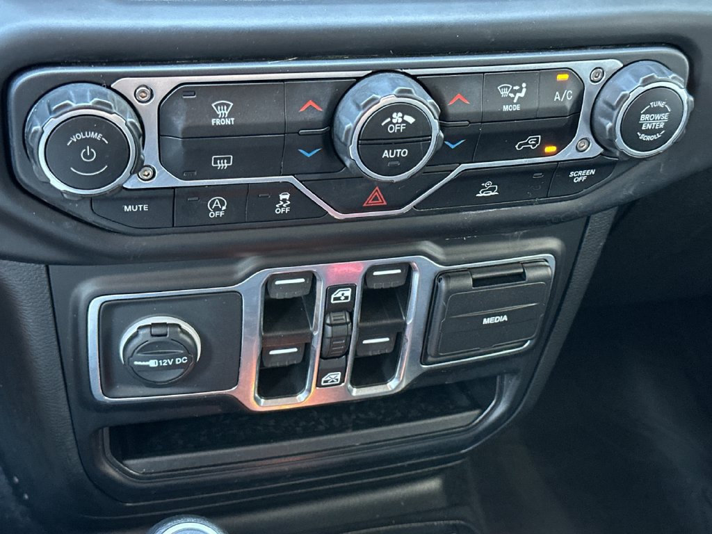 Used 2023 Jeep Gladiator Sport AWD/4WD image 18
