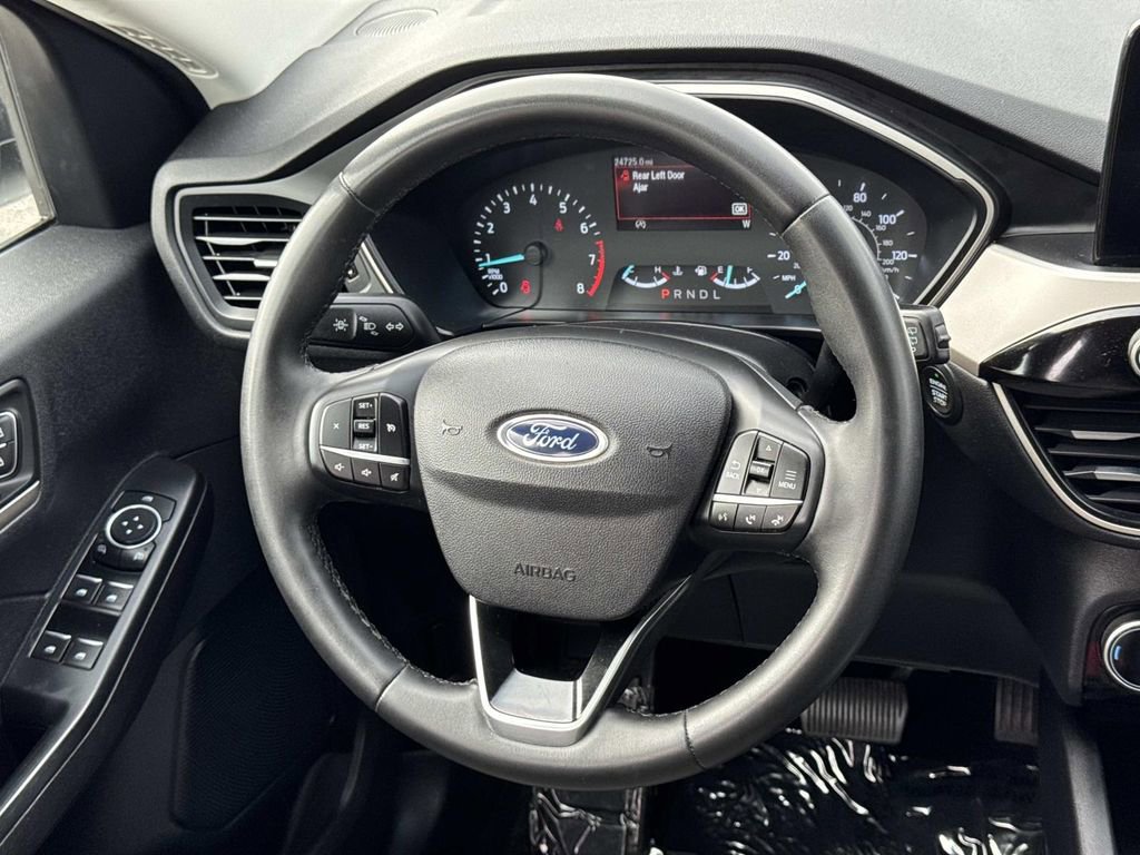 Certified 2022 Ford Escape SE w/ Convenience Package image 9