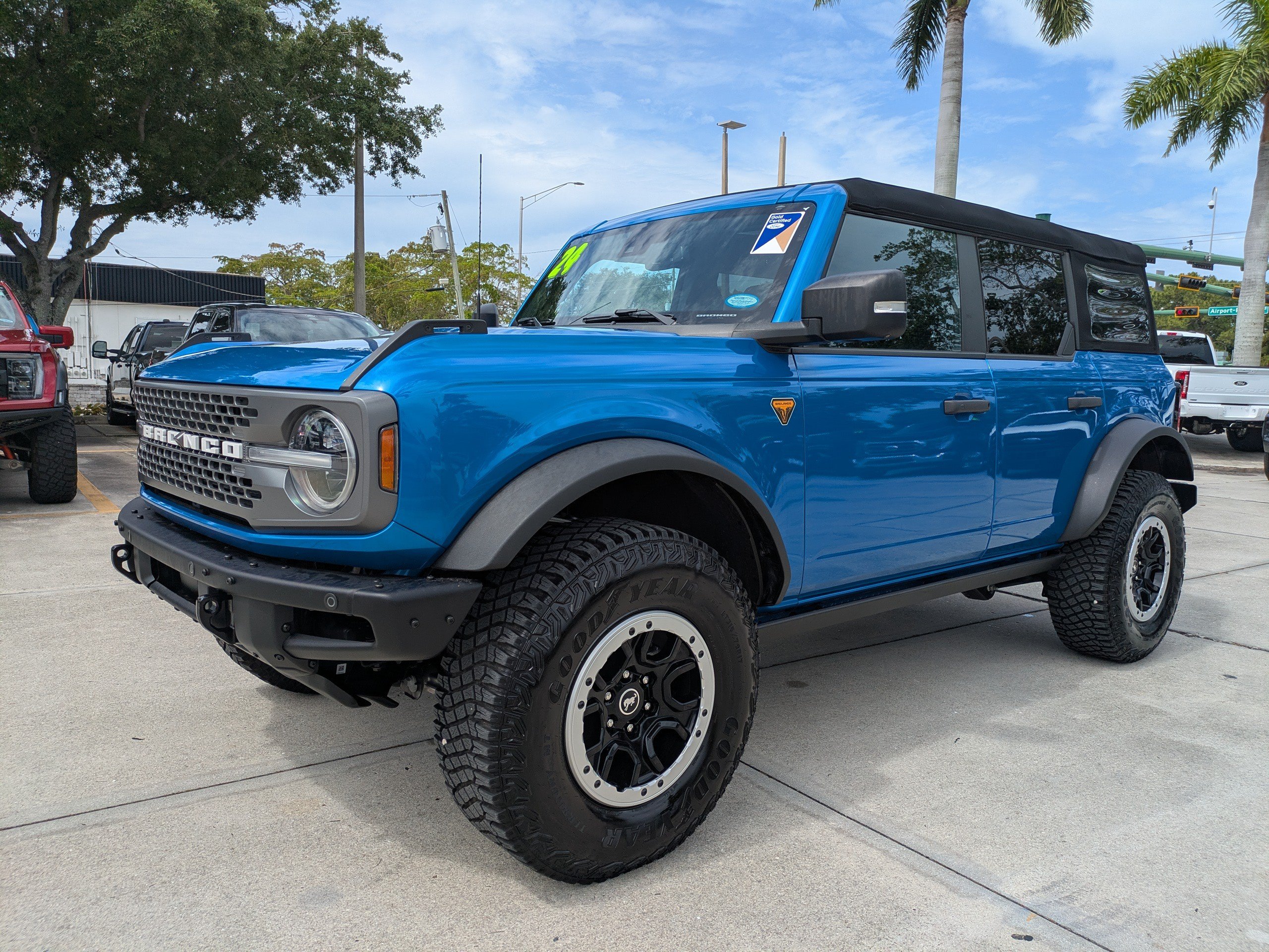 Certified 2024 Ford Bronco Badlands AWD/4WD image 7