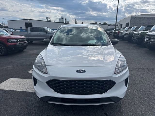 Certified 2022 Ford Escape SE AWD/4WD image 2