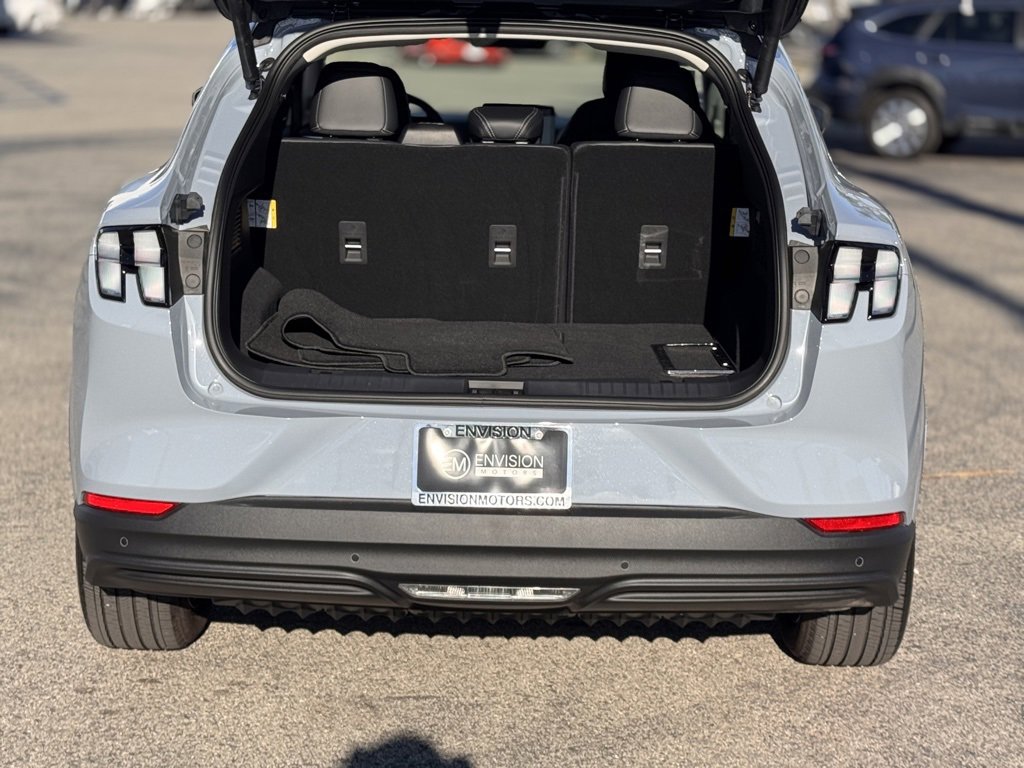 Certified 2025 Ford Mustang Mach-E Premium image 13