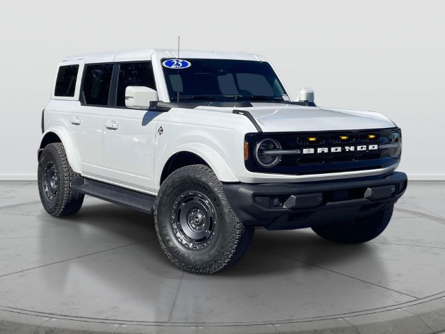 Certified 2025 Ford Bronco Outer Banks