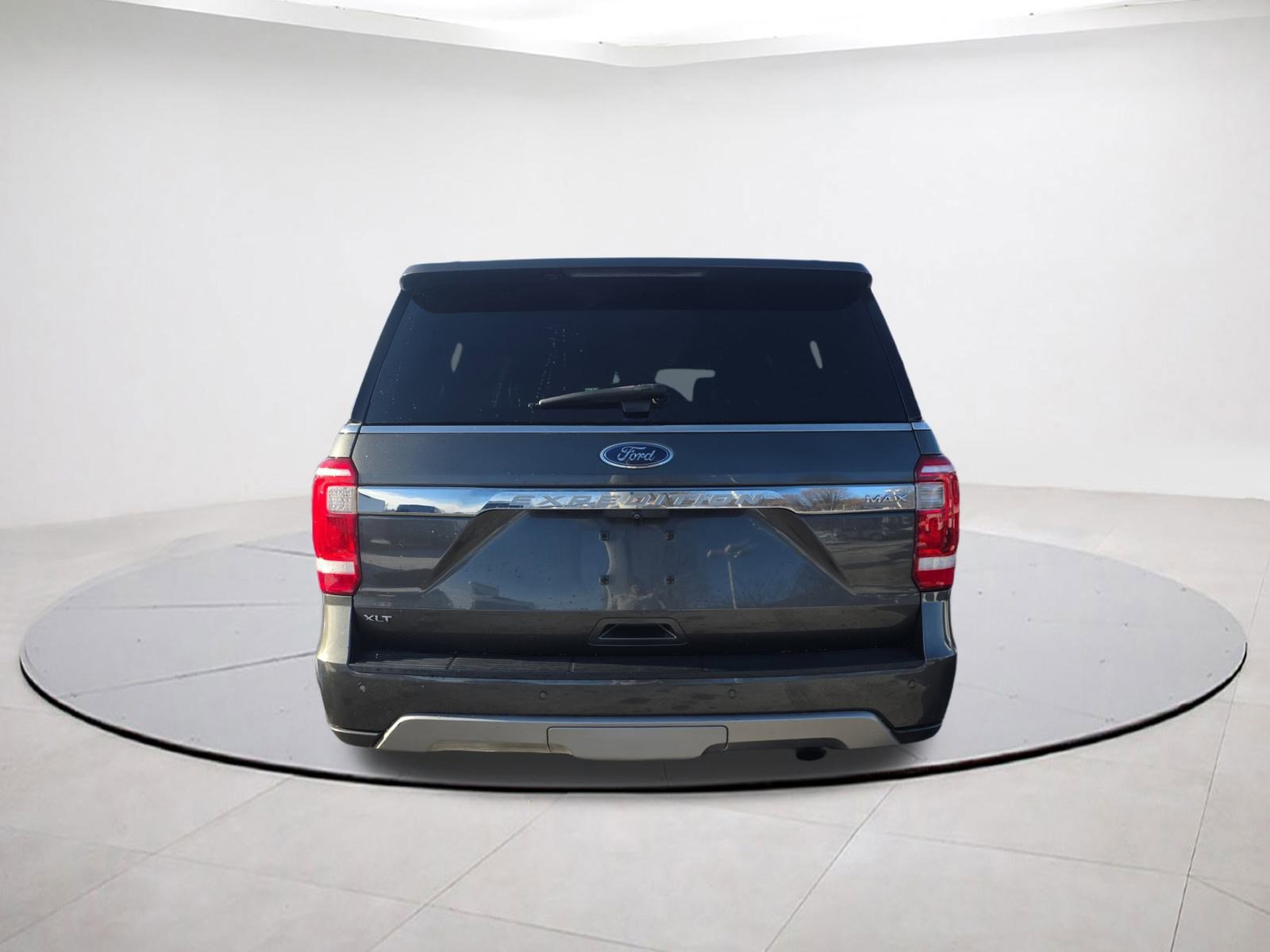 Certified 2018 Ford Expedition Max XLT image 6