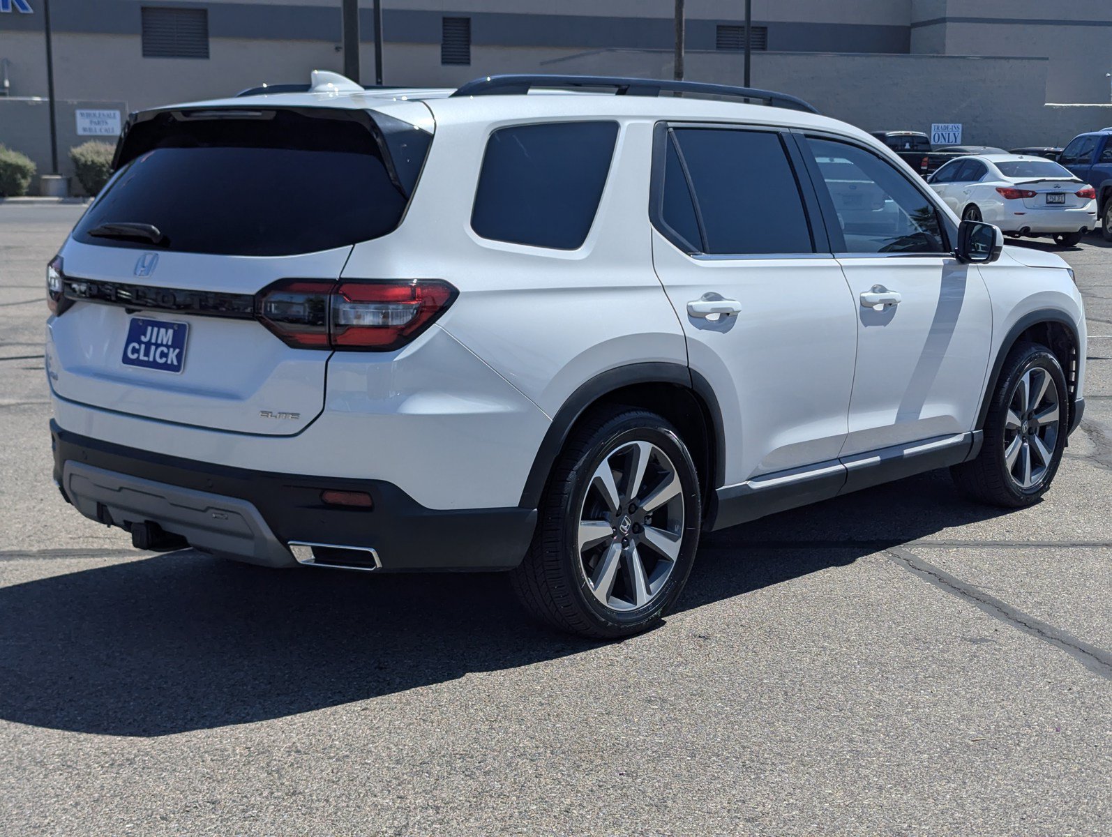Used 2025 Honda Pilot Elite image 2