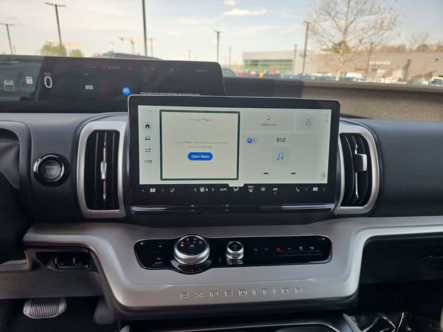 Certified 2025 Ford Expedition Active image 21