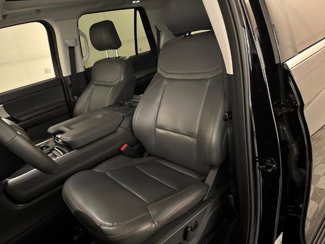 Certified 2025 Ford Expedition Active image 19