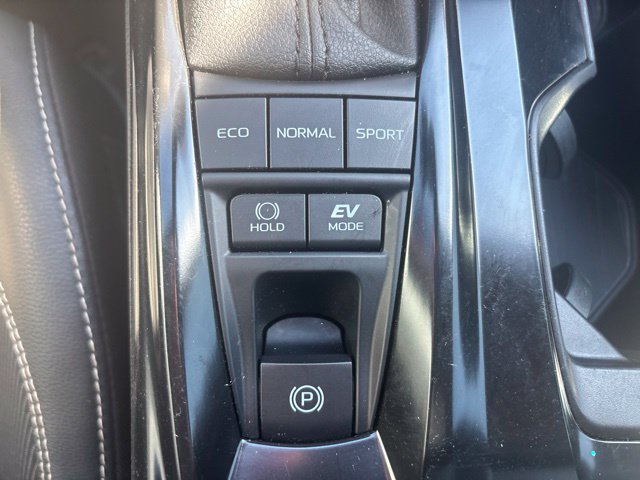 Used 2025 Toyota Camry SE w/ Convenience Package FWD image 22