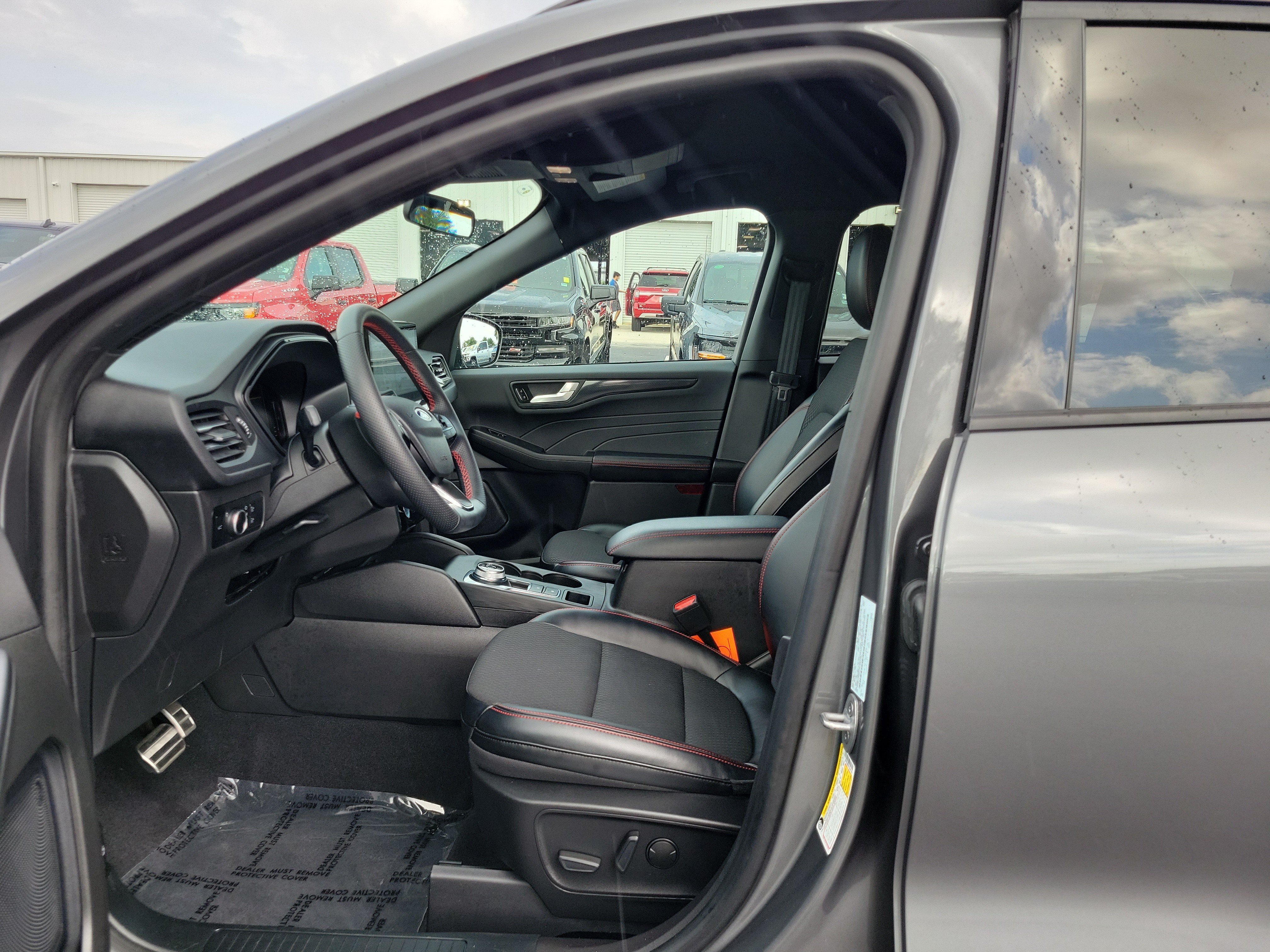 Certified 2023 Ford Escape ST-Line w/ Tech Pack #1 FWD image 19